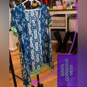 🦚🌟LIKE NEW JOHNNY WAS AUTHENTIC V-NECK XS🌟🦚 🌟🦚🌟🦚🌟💯 SILK🌟🦚🌟🦚🌟